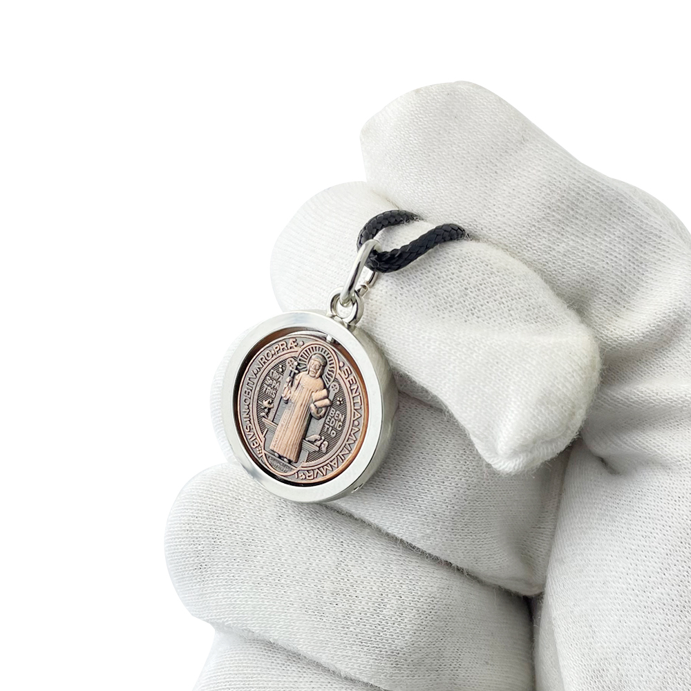 Jewelry & Watches Sp Zo O - قلادة جديدة بتميمة القديس بينيديكت، صليب