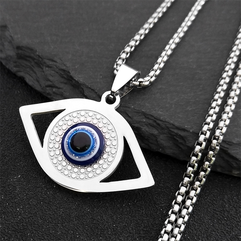 Jewelry & Watches Sp Zo O - قلادة وسوار من الفولاذ المقاوم للصدأ