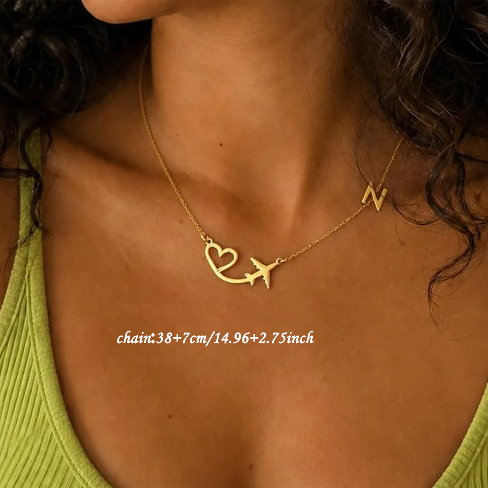 قلادة مخصصة على شكل قلب وطائرة - مراجعة Engraved Name Necklace وسعره