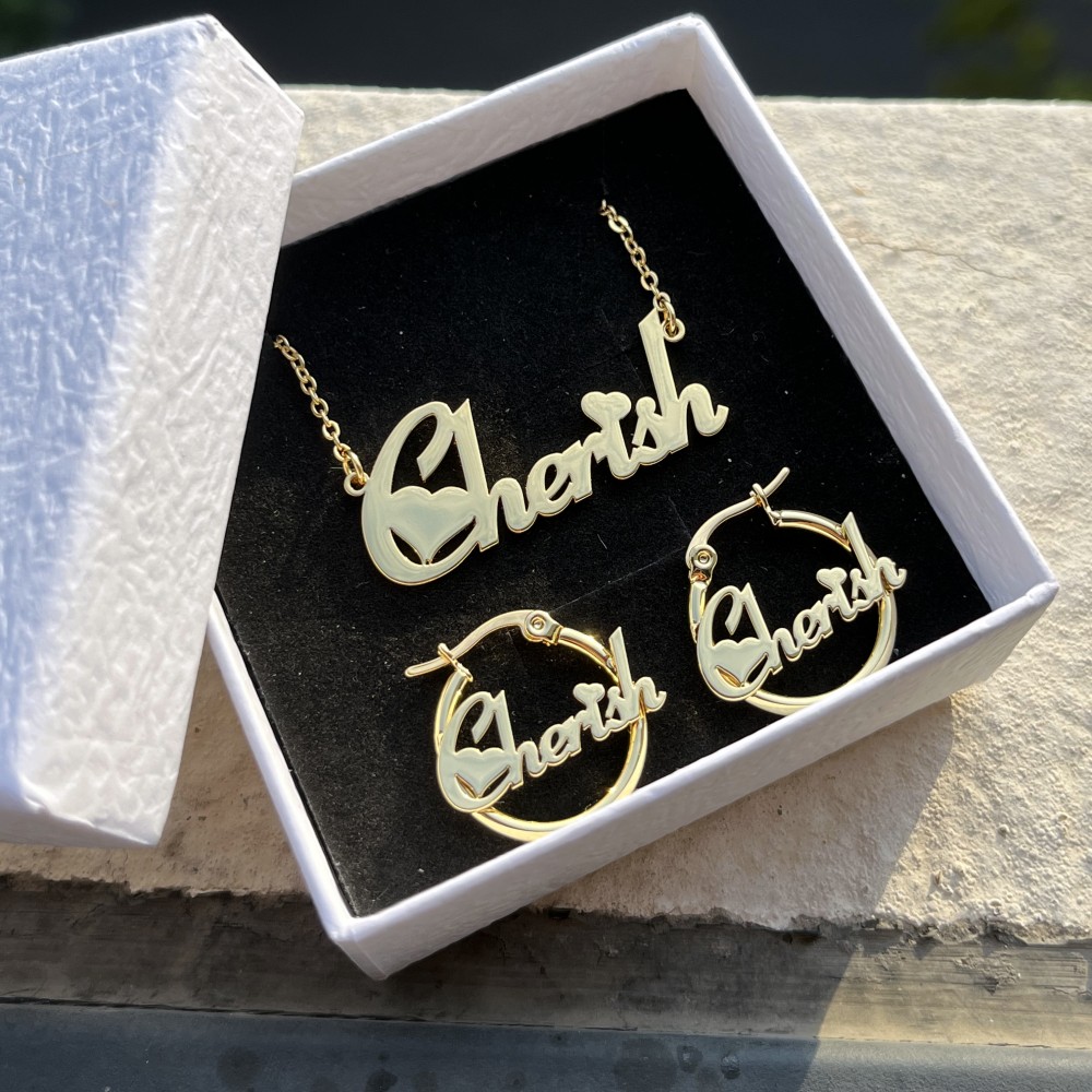 DUOYING-مخصص القرط مجموعة مجوه - مراجعة Engraved Name Necklace وسعره