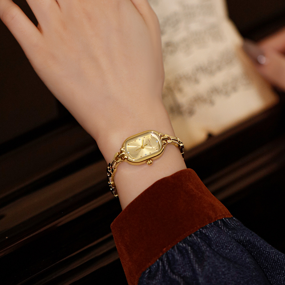 ساعة سوار خمر للنساء ، حركة يا - مراجعة Jewelry Watches Luxury وسعره