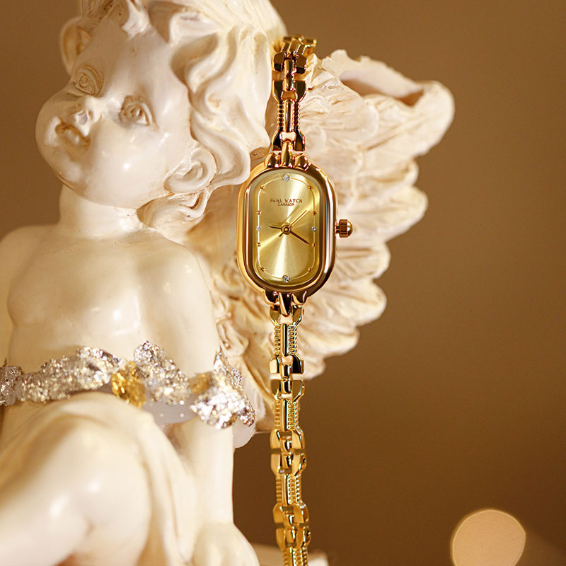 ساعة سوار خمر للنساء ، حركة يا - مراجعة Jewelry Watches Luxury وسعره