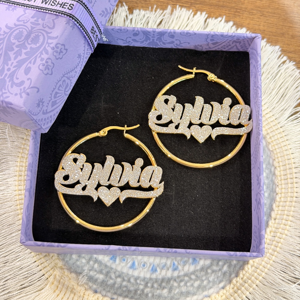 طقم أقراط وقلادة مخصص من DUOYI - مراجعة Engraved Name Necklace وسعره