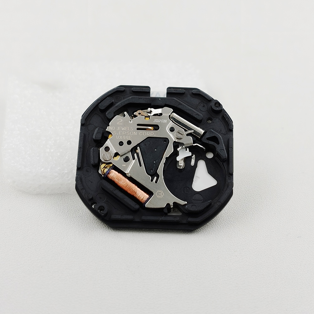 حركة ساعة يابانية كوارتز VX44  - مراجعة Jewels In Quartz Watches وسعره